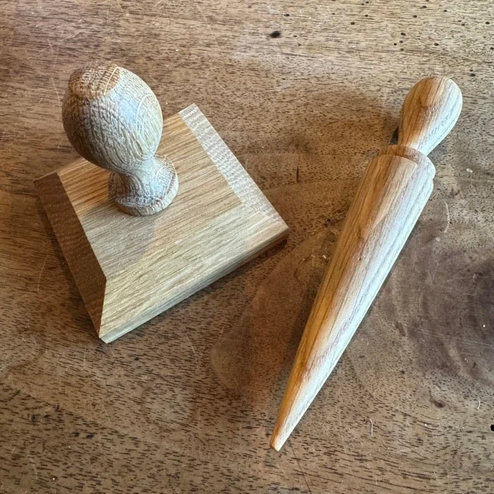 small-dibbler-square-pot-tamper-set.webp Small Dibbler & Square Pot Tamper Set